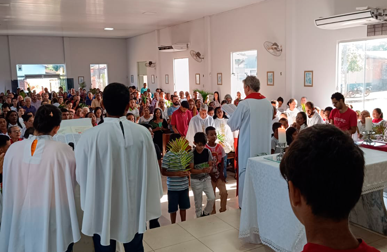 Celebración del Domingo de Ramos - Araguaína