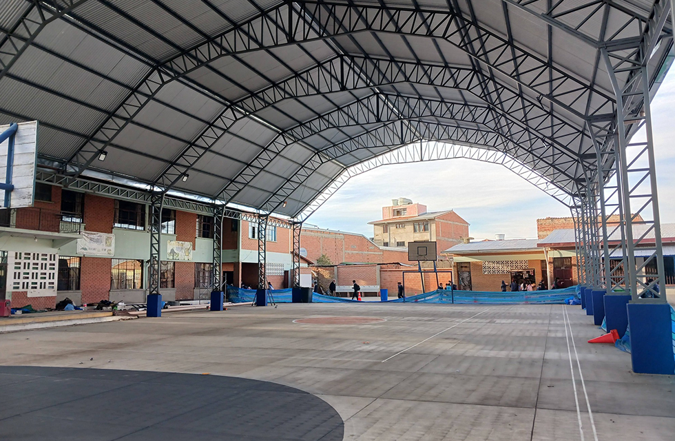 Nova cobertura no pátio da Primária | Cochabamba - BO
